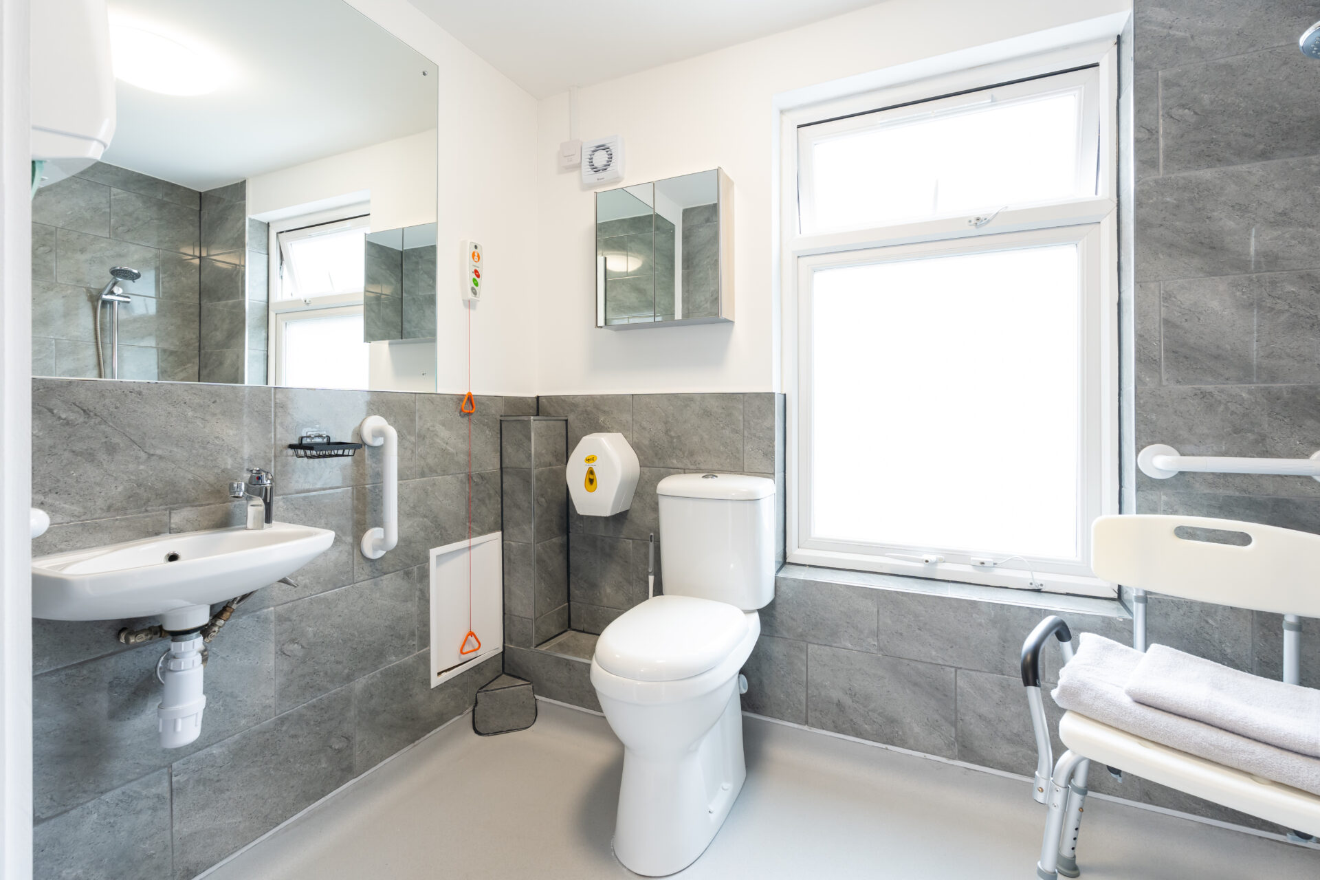 Agnes and Arthur 01306