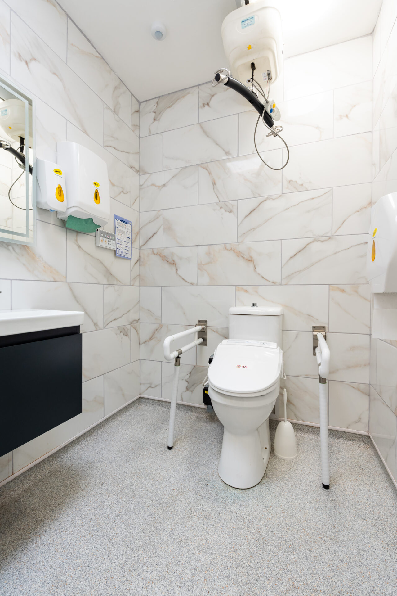 Agnes and Arthur 01497