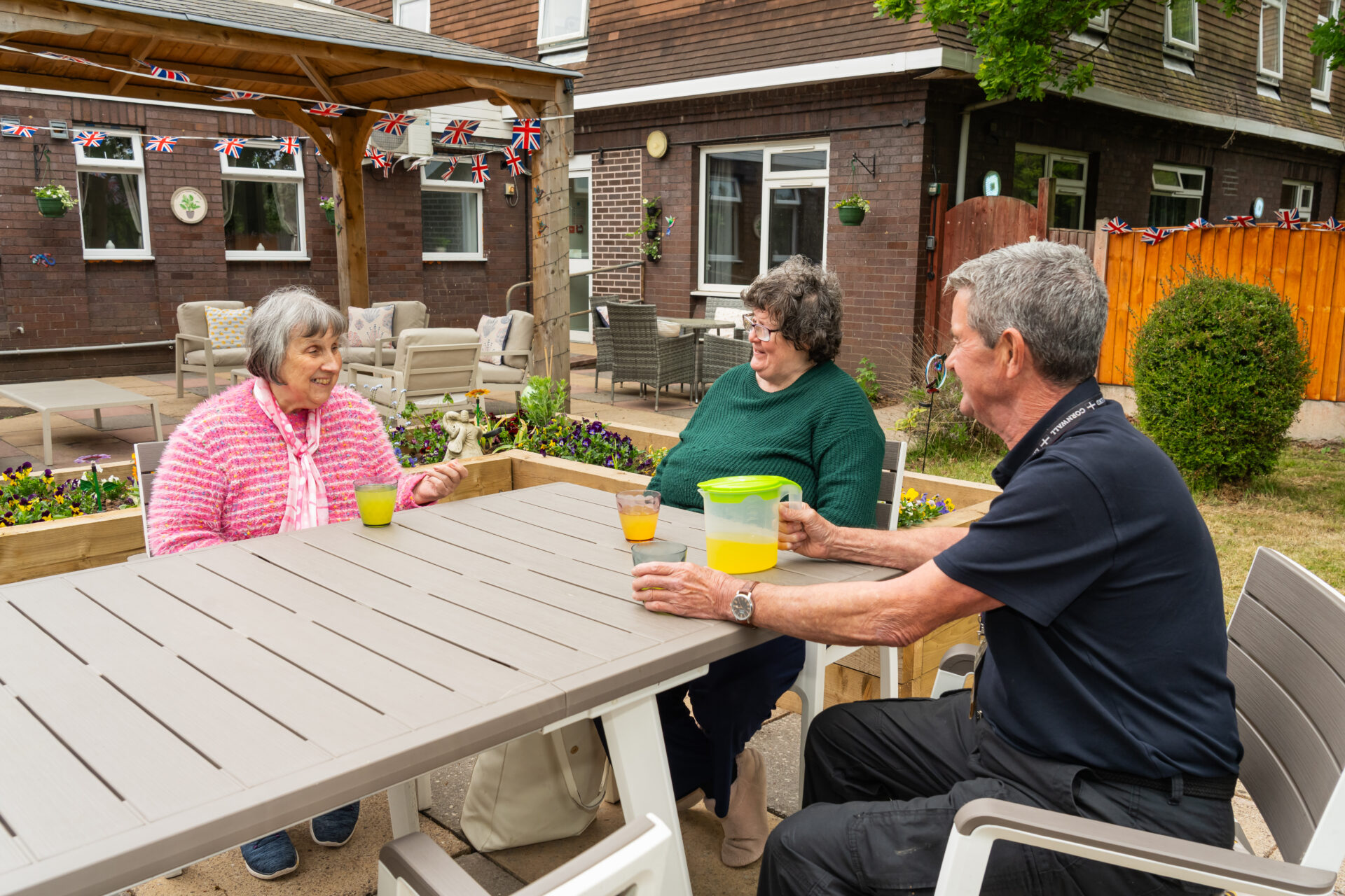 Agnes and Arthur 05331