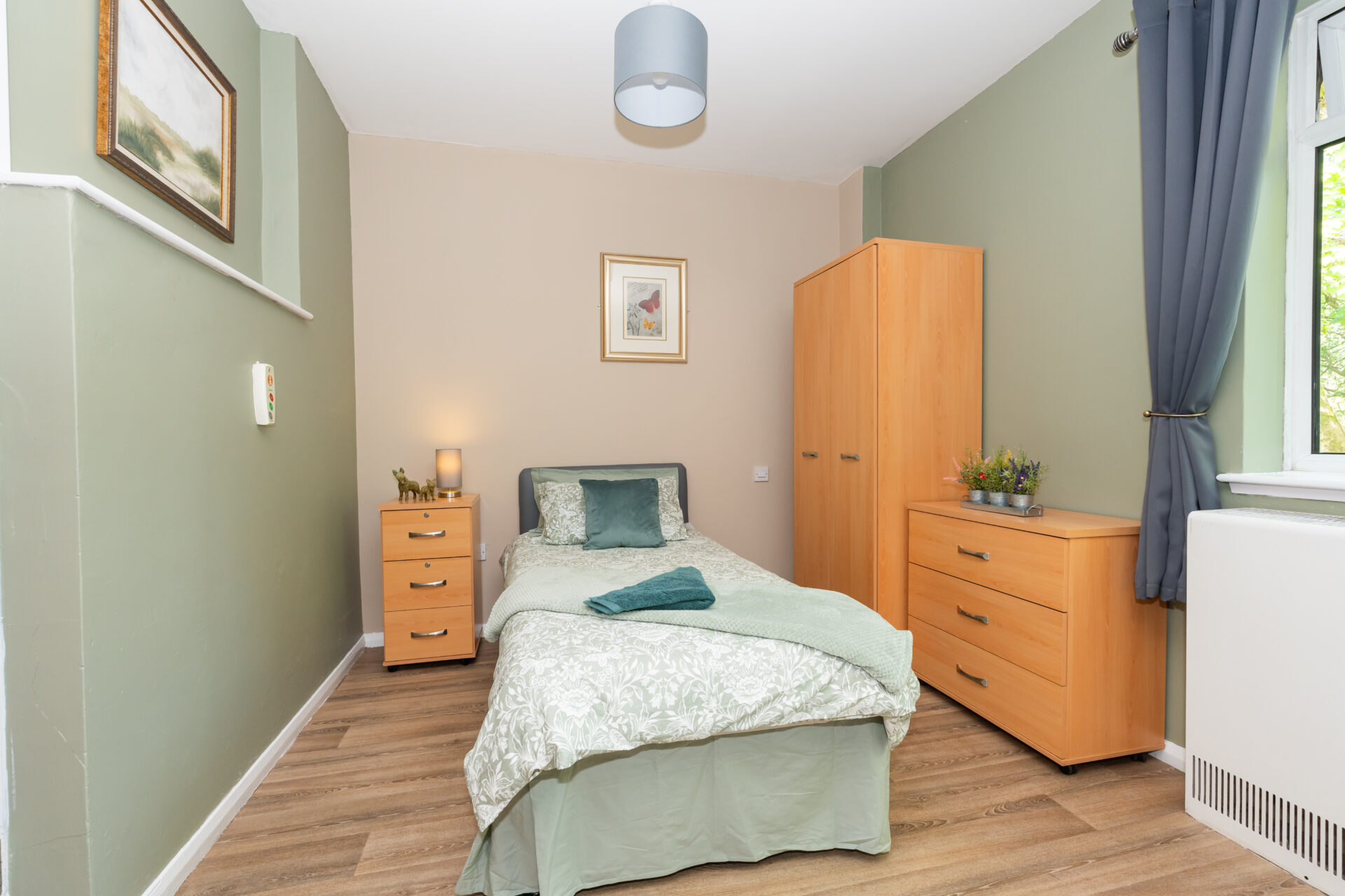 Florence House    015711